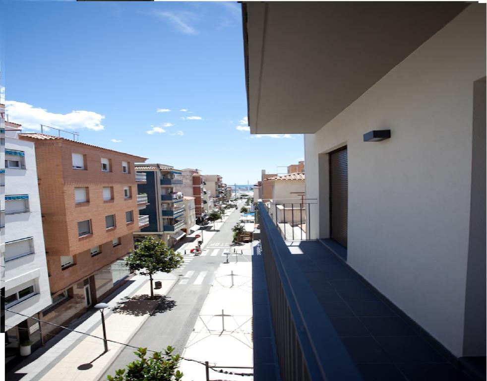 Apartamentos Ocea كامبريلس المظهر الخارجي الصورة